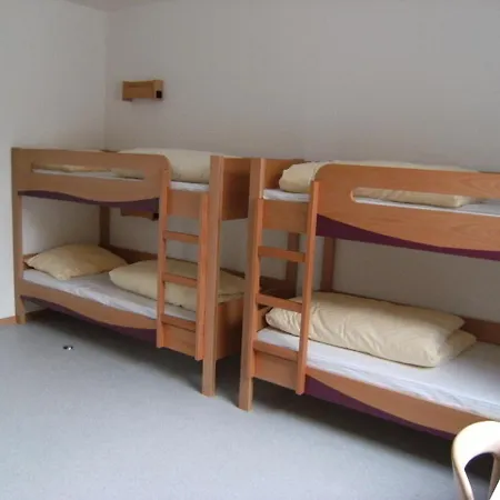 Hohenzollern-jugendherberge بيت شباب زيغمارينغن